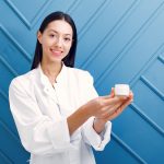 Собственная косметика под вашим именем: как создать капсульную линейку